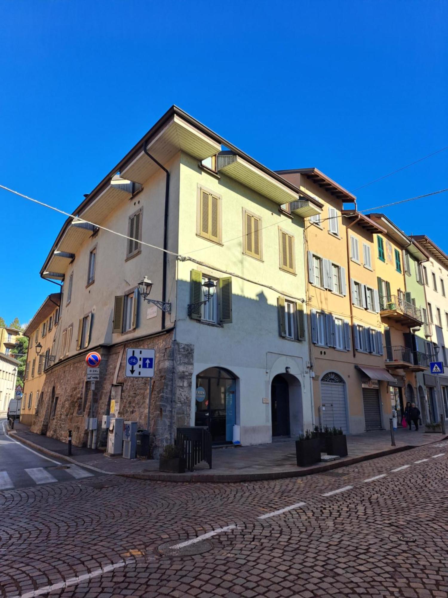 Post Office Holidays House Bergamo Exteriör bild
